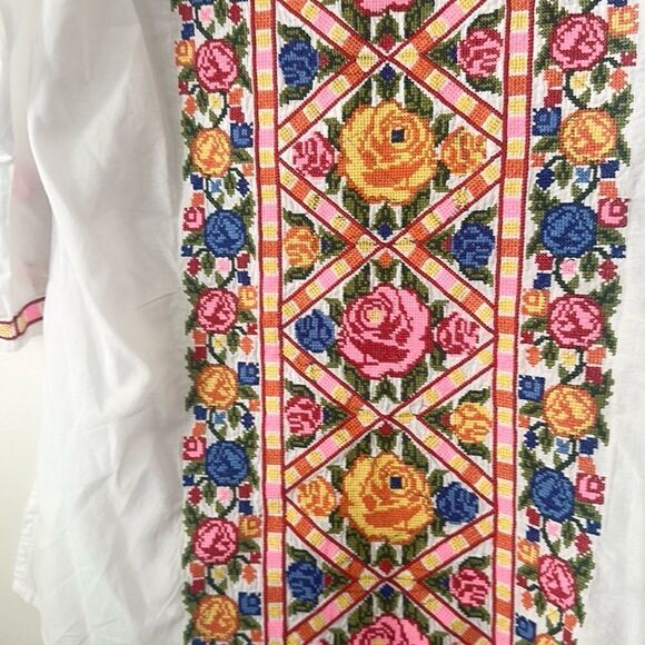 Royal Moda Embroidered Top M - Picture 2 of 7